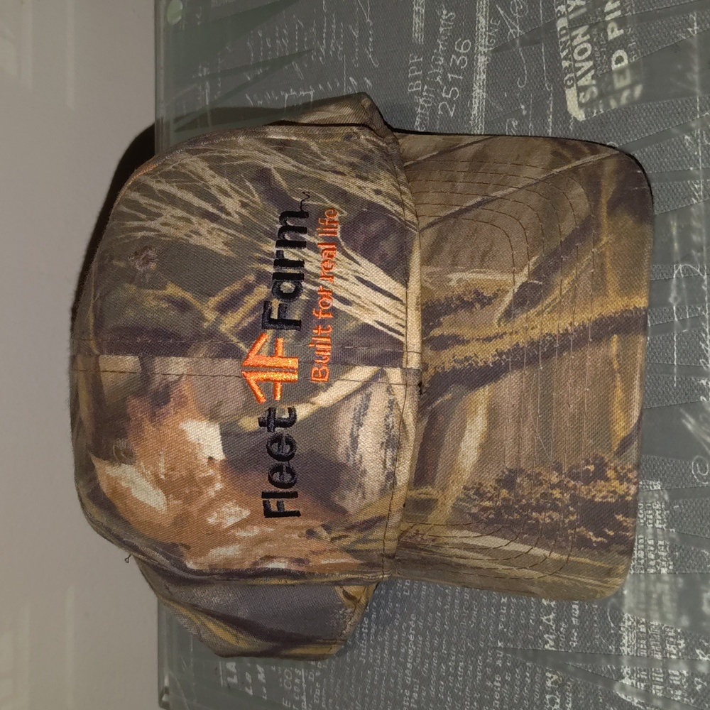 Mossy Oak Fleet Farm Camouflage Adjustable Strap on Hat Cap